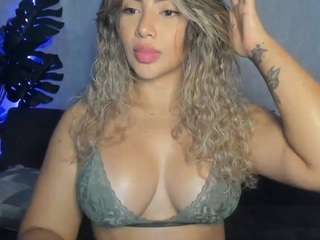 Live webcam model sugarcataleya on Soda Cams