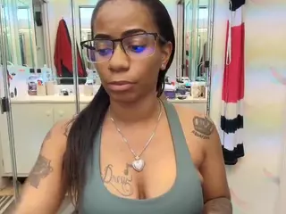 Chloe Collins's Live Sex Cam Show