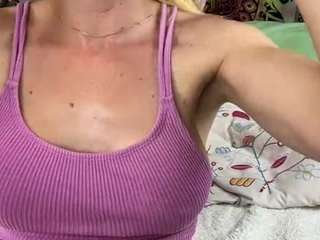 hornygirl1473 webcam