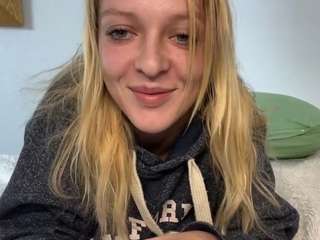 hornygirl1473 webcam