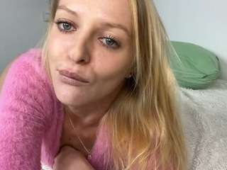 hornygirl1473 Live Webcam on CamSoda