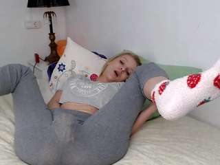 hornygirl1473 Live Webcam on CamSoda