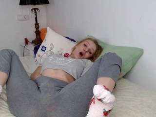 hornygirl1473 Live Webcam on CamSoda