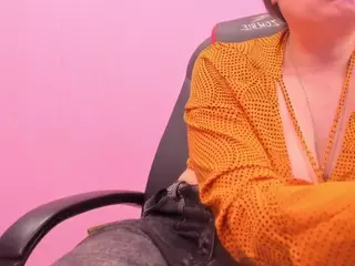 BattyMoll's Live Sex Cam Show