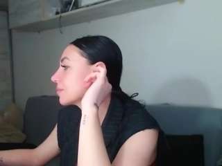 ladycarla live cam profile