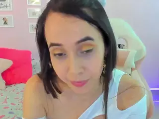 sofiapaz's Live Sex Cam Show