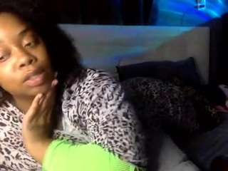 lovelyhustle's live room