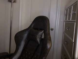 Live webcam model butterflybooty on Soda Cams