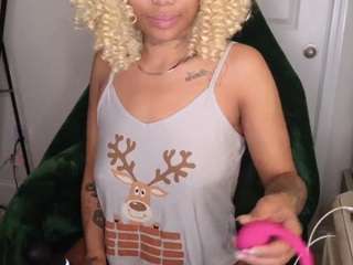 Live webcam model butterflybooty on Soda Cams