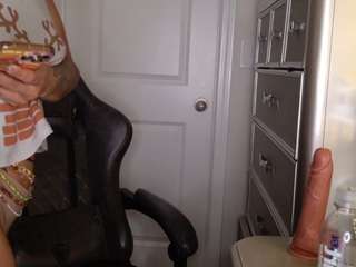 Live webcam model butterflybooty on Soda Cams