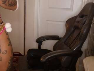 Live webcam model butterflybooty on Soda Cams