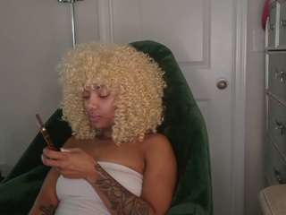 butterflybooty Live Webcam on CamSoda