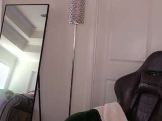 butterflybooty Live Webcam on CamSoda