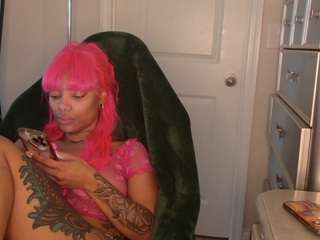 Live webcam model butterflybooty on Soda Cams