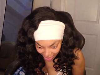 butterflybooty's CamSoda show and profile