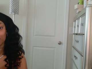 Live webcam model butterflybooty on Soda Cams