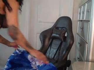 Live webcam model butterflybooty on Soda Cams