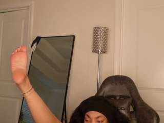 Live webcam model butterflybooty on Soda Cams