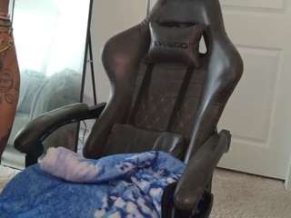 butterflybooty's CamSoda show and profile