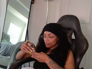 butterflybooty webcam model