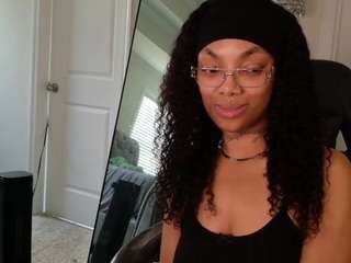 butterflybooty webcam model