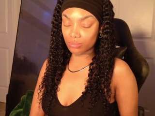 butterflybooty live on CamSoda