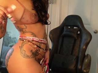 Butterfly Booty live cam preview