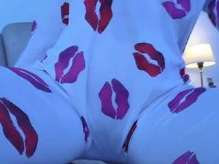 azaleiia webcam