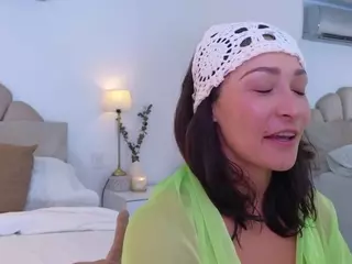 azaleiia's Live Sex Cam Show