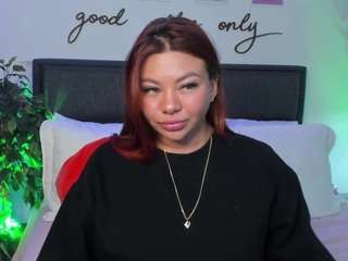  mollywhite chat room