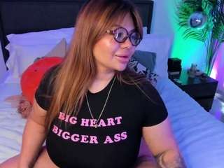 Live webcam model mollywhite on Soda Cams