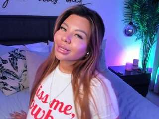 mollywhite Live Webcam on CamSoda