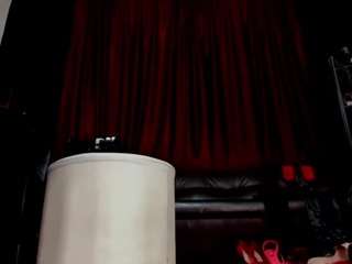 puffyllove Live Webcam on CamSoda