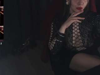 MistressMia live webcam show