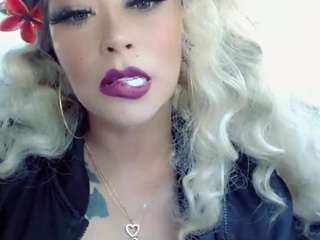 Live webcam model 808sweets on Soda Cams