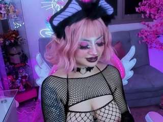 annalyynn Live Webcam on CamSoda