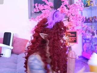 annalyynn's CamSoda show and profile