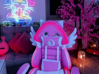 Jun Lee's Live Sex Cam Show