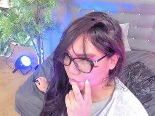 Aria nude and sexy before cam for live chat