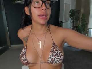 Live Sex Chat with petiitstef (@petiitstef)