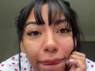 petiitstef Live Webcam on CamSoda