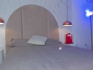 petiitstef Live Webcam on CamSoda