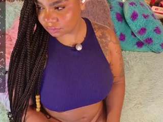 Live webcam model tarawilsonn on Soda Cams