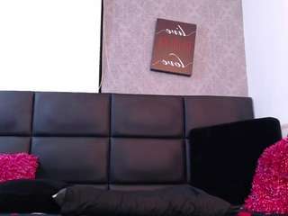 Live webcam model daiaashanti on Soda Cams