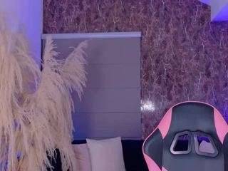 danielasaenz live webcam show
