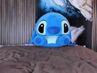 anthoneladoll webcam