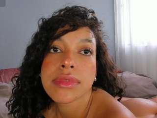 mollyybloom webcam