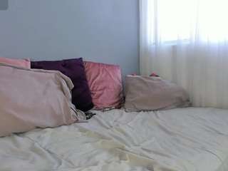 mollyybloom webcam