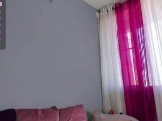 mollyybloom live cam preview