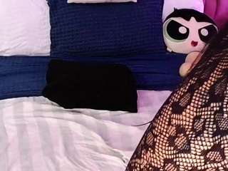 caandyvanessa Live Webcam on CamSoda